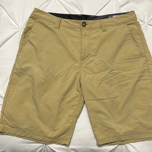 Volcom surf&turf shorts